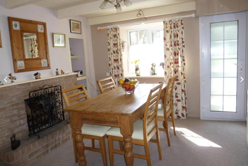 Lovely Cornish Cottage In Small Village Setting Saint Hilary  Exteriér fotografie
