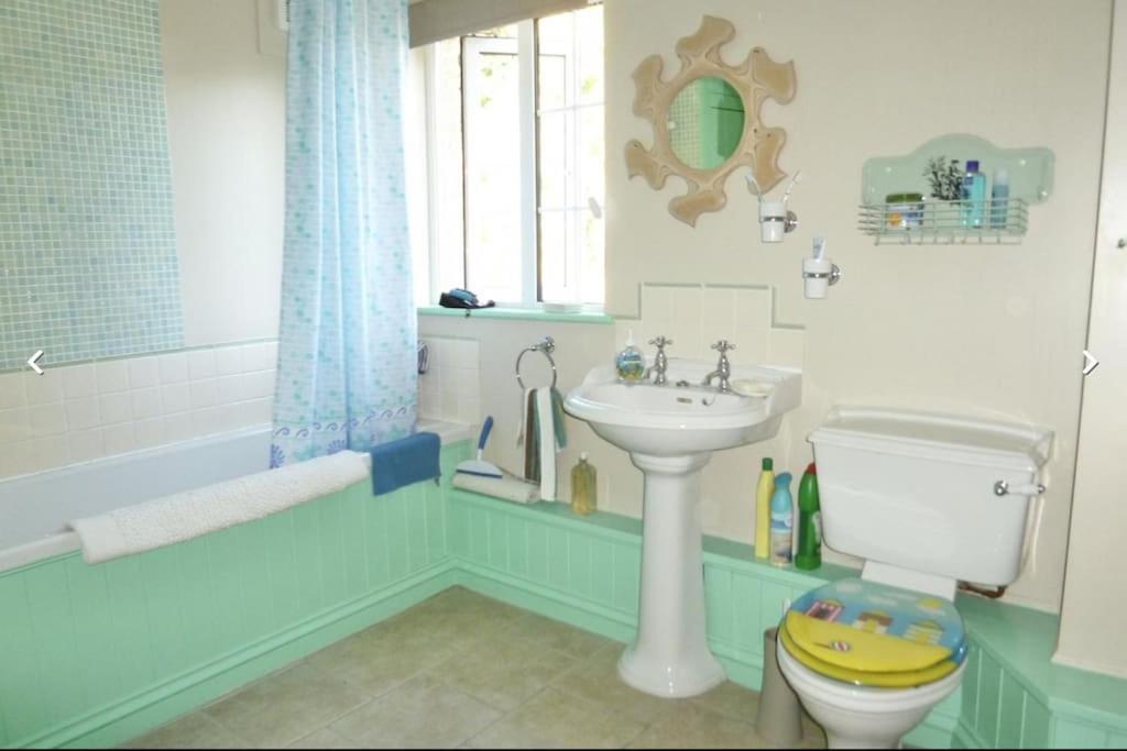 Lovely Cornish Cottage In Small Village Setting Saint Hilary  Exteriér fotografie